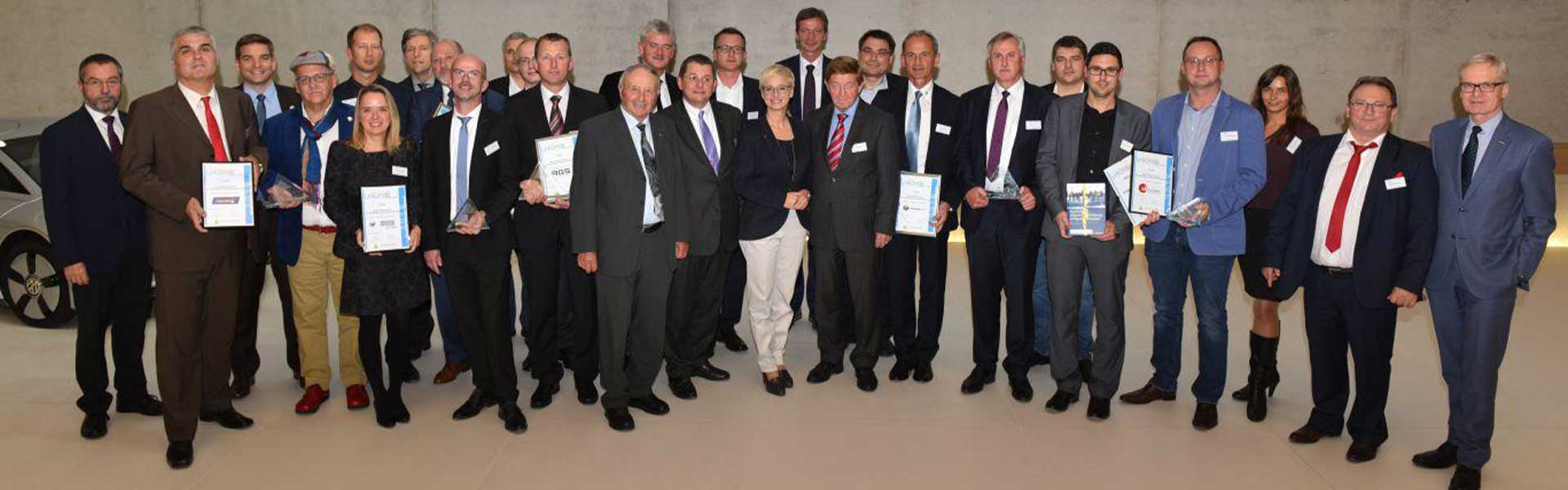 Gruppenfoto Preisträger des Best Business Award