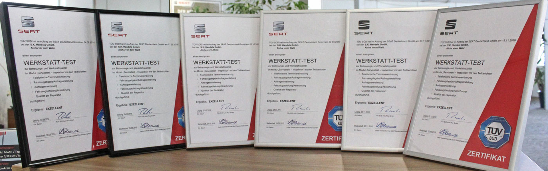 Unser S.K. Werkstatt-Team mit dem aktuellen TÜV-Süd Zertifikat