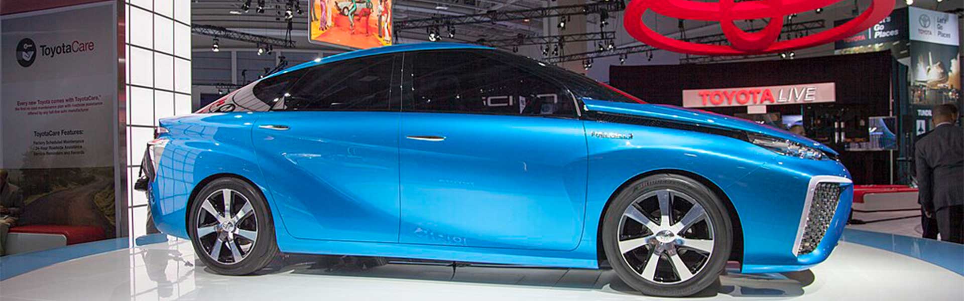 Toyota Fahrzeug blau